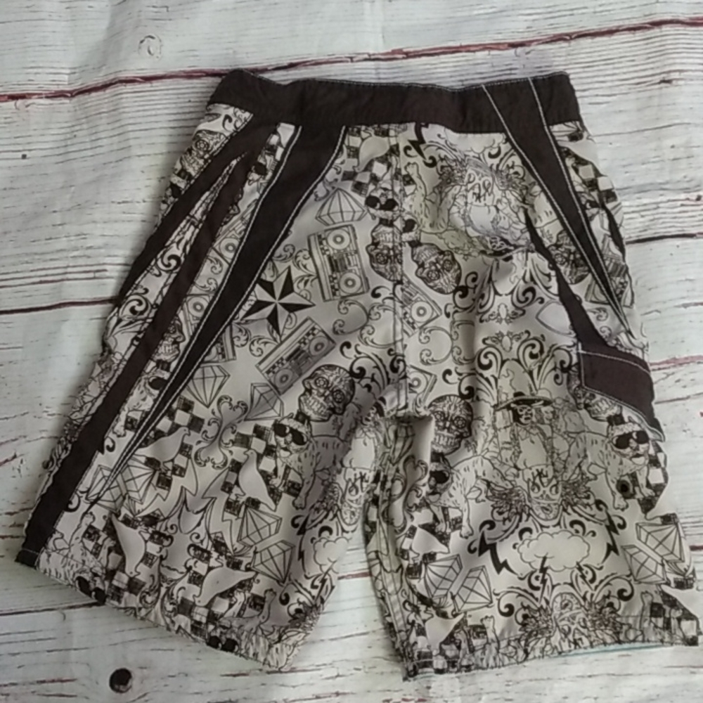 Board shorts - Picture 2 of 5